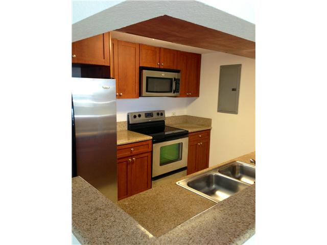 605 W FLAGLER ST # 403