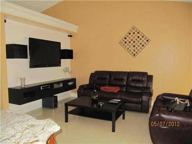 1013 NW 133 CT