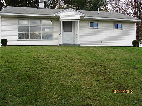 28 Janebar Cir