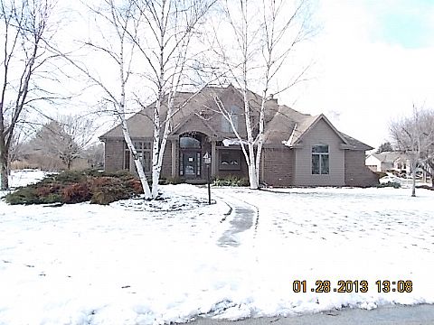 1624 Golf View Dr E