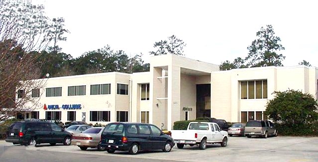 2401 N Highway 190