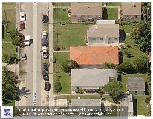 1245 NE 110TH TER