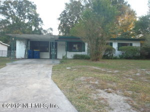 7104 Pellias Rd