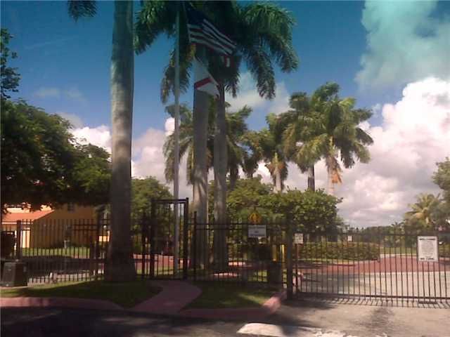 8592 SW 211 TE