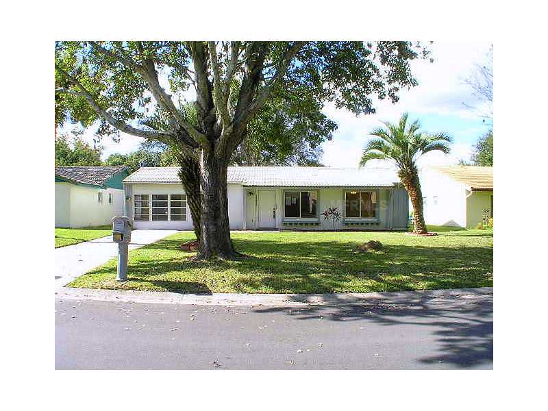 10424 Hidden Ln