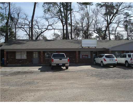 230 N Hwy 108
