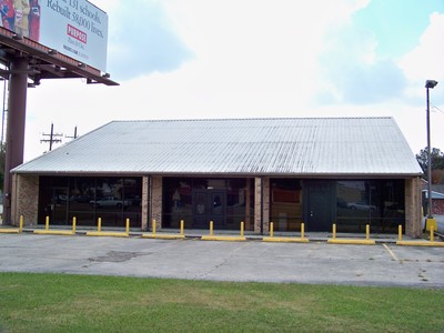 7122 Florida Blvd