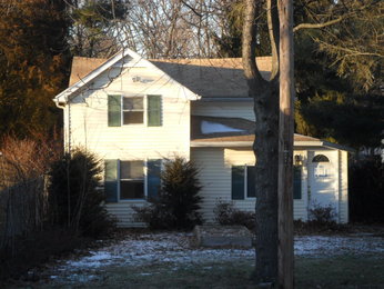 38 Lockwood St