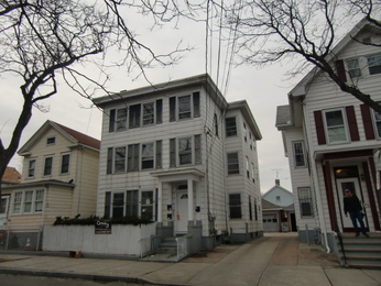 89 Carlisle St