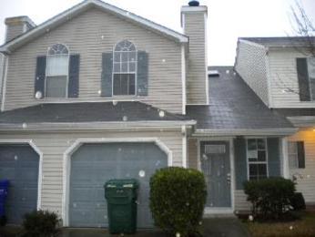 195 Wexford Dr E