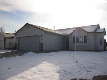 993 W Broadway Avenue