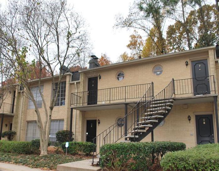 5400 Roswell Road H 5