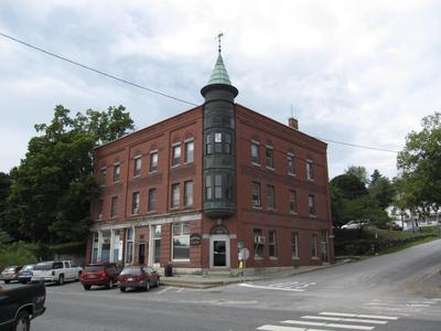 35 Bank Street
