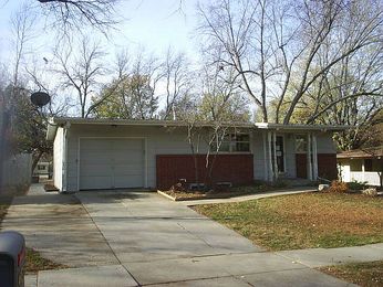 461 Steinway Rd