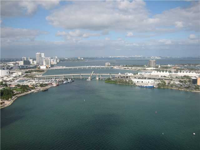 848 BRICKELL KEY DR # 3901