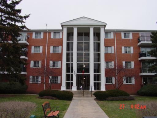 1050 N Farnsworth Ave Apt 311
