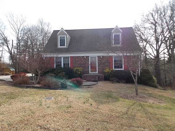 462 Shannon View St