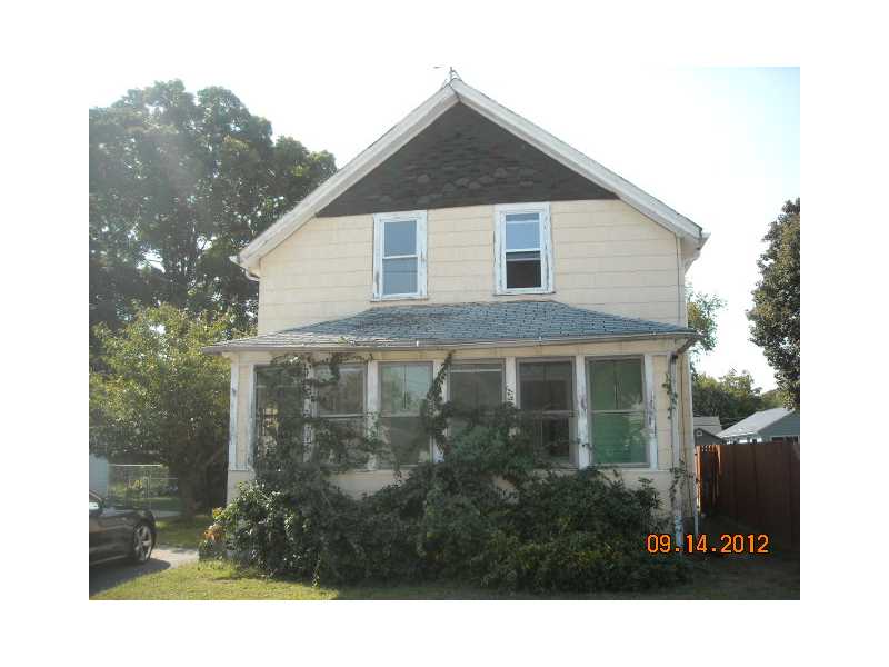 64 England St
