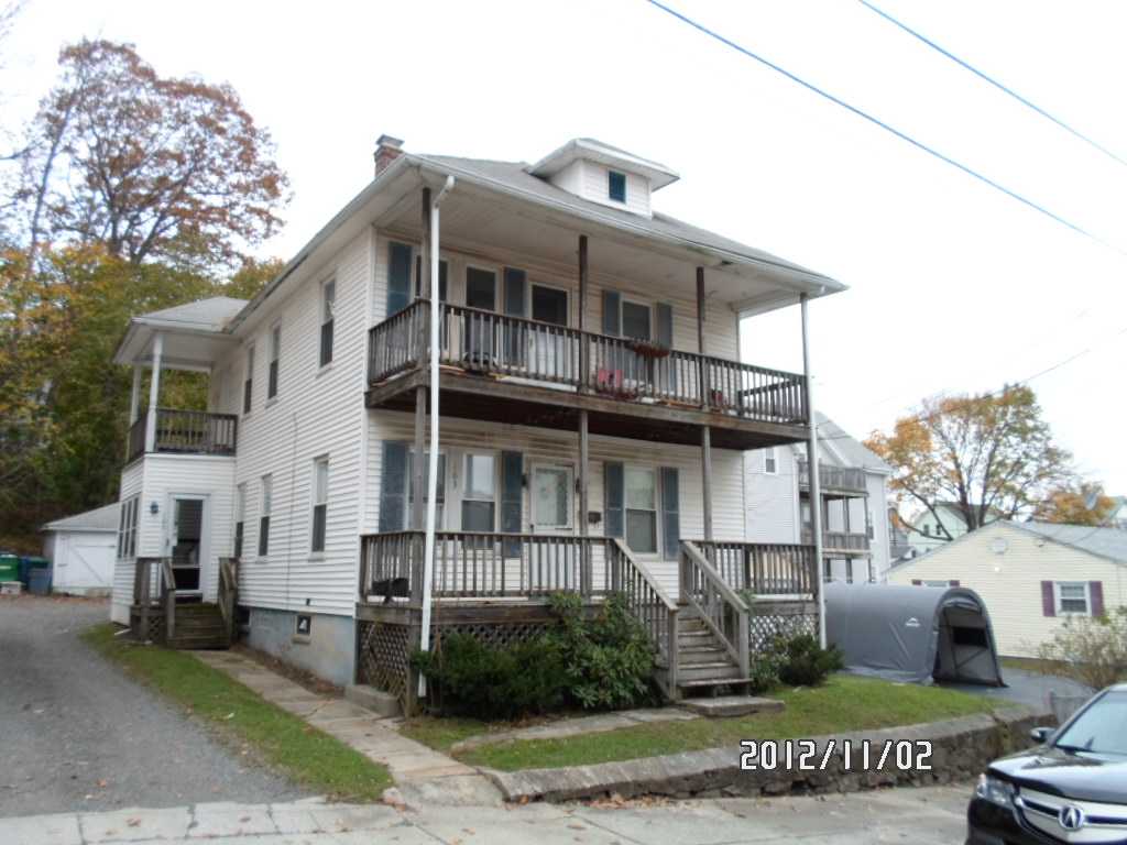 163 Roberts St