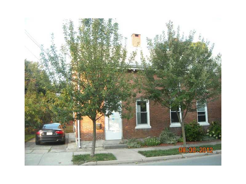 105b Victory St