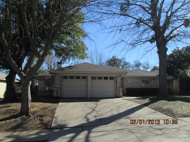 3809 Fox Hollow Dr