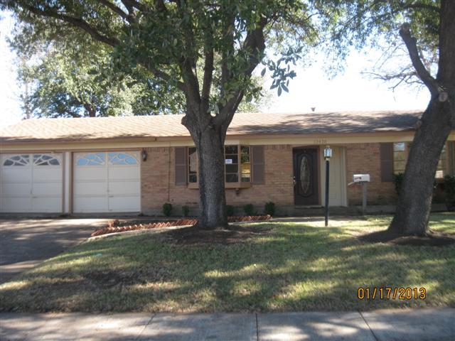 13420 Onyx Ln