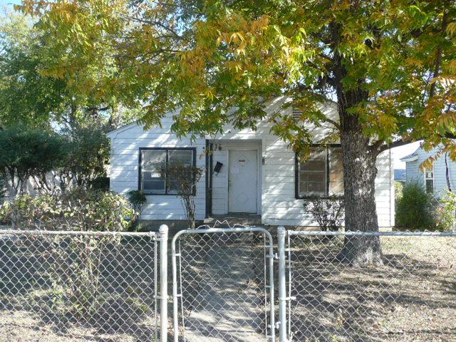 616 Clark St