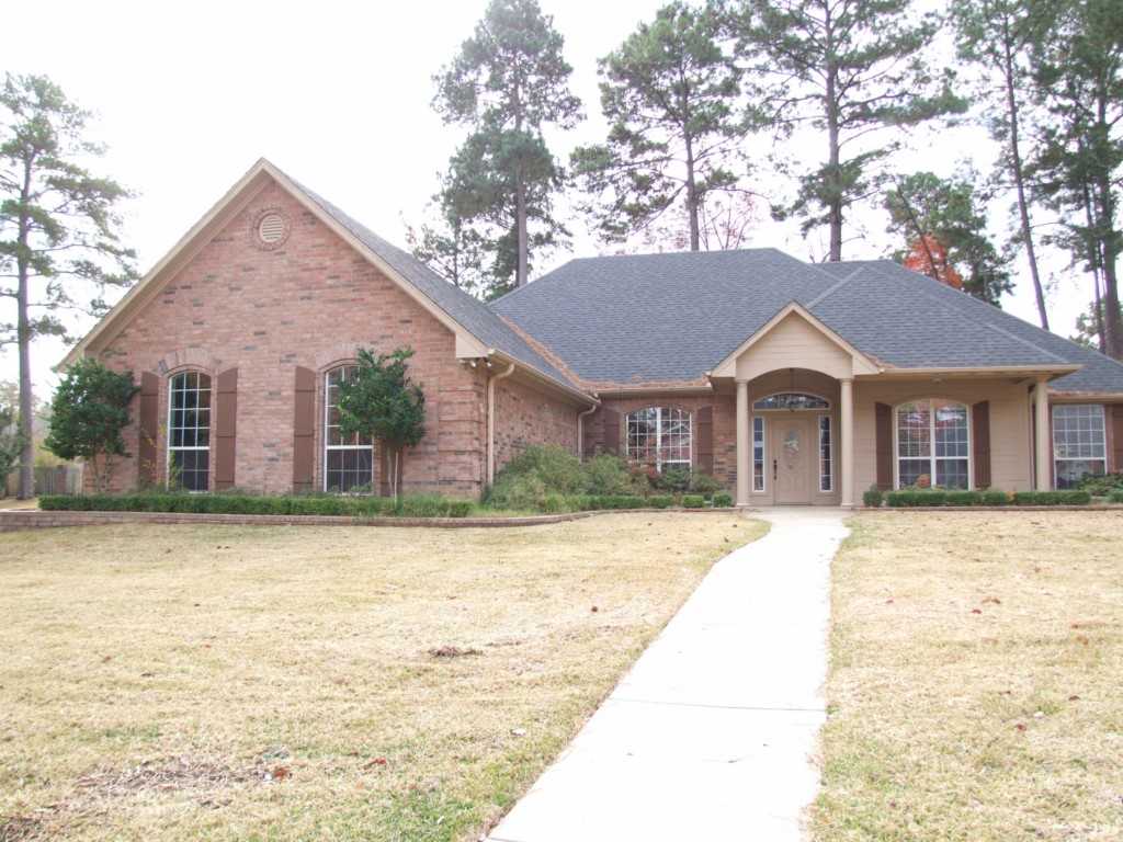 1763 Old Oak Dr