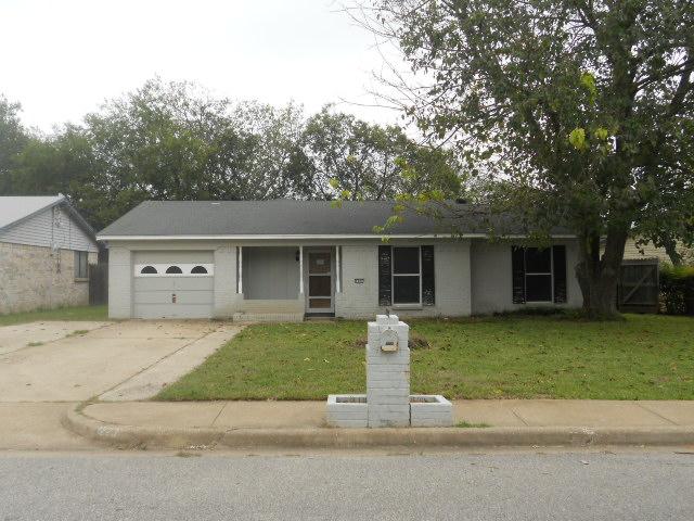 1223 Venus St