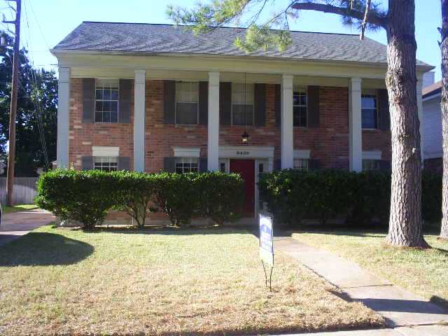 8439 Sparkling Springs Dr