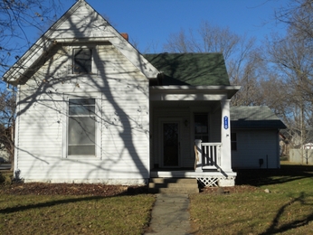 710 W Clay Ave