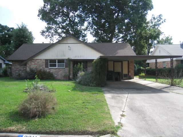 2311 Stonecrest Dr