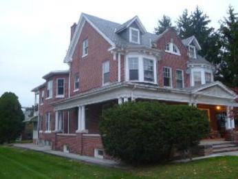 555 Linden Avenue