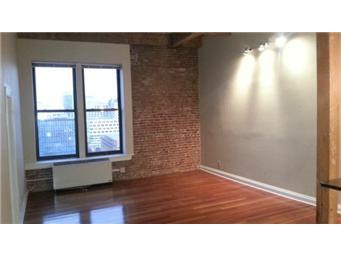 304 W 8th St # 714