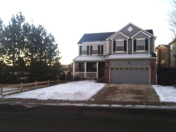 9587 Queenscliffe Dr