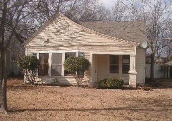 1943 Hillview Dr