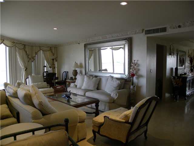 7000 ISLAND BL # 1702