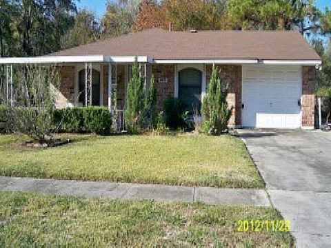 609 Heliotrope St