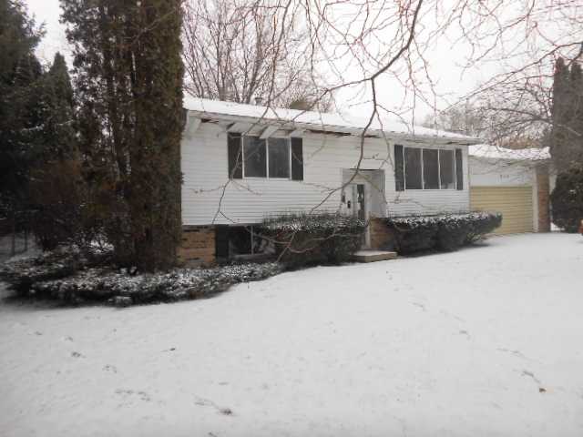 405 Sunset Ln