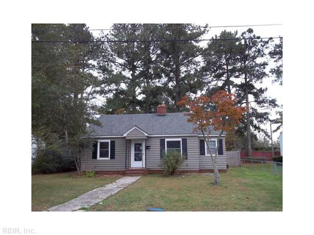 907 Bartlett Ave