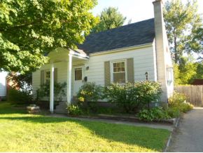 133 Iroquois Ave