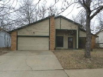 1083 E 137th Pl