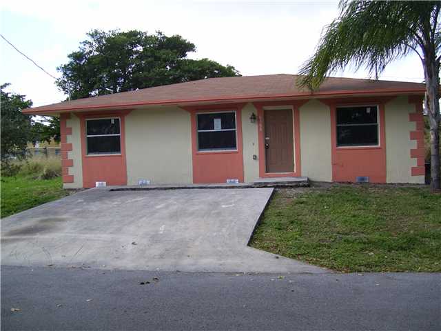 6306 NW 19 CT