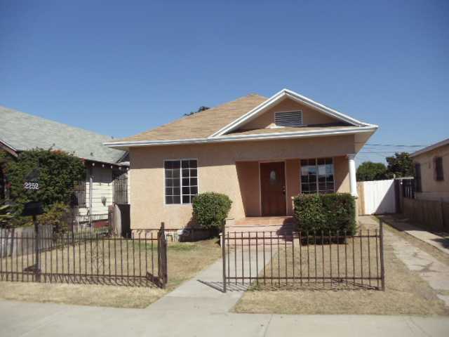 2252 Harrison Ave