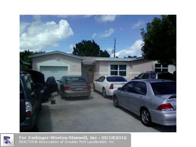7221 FAIRWAY BL