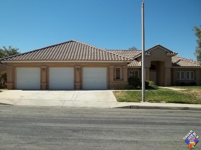 41521 Ventana Dr