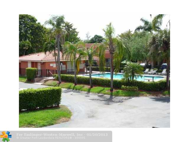 255 JACARANDA DR # 31