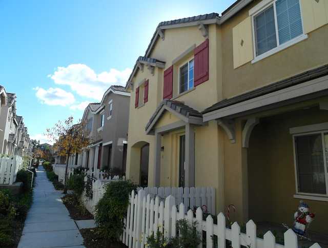 1453 Levant Ln Unit 5