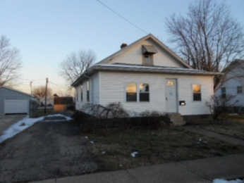 105 N Arjem St