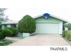 982 E Damion Loop